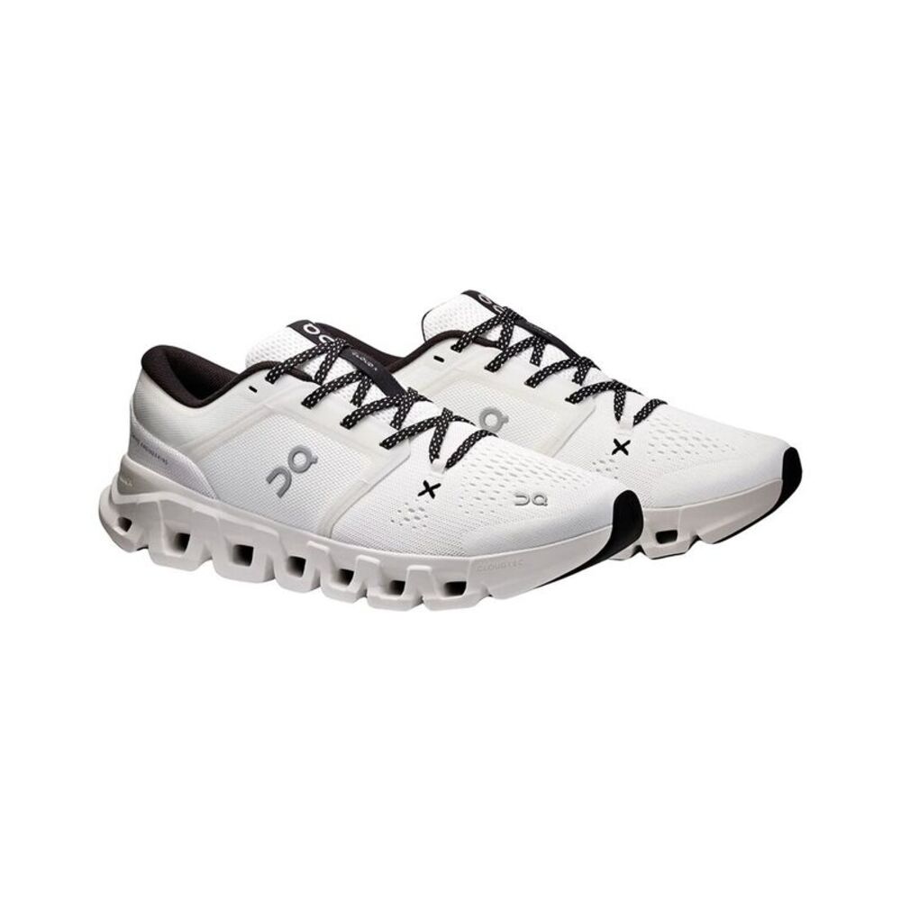On Running Cloud X 5 Sneaker, White